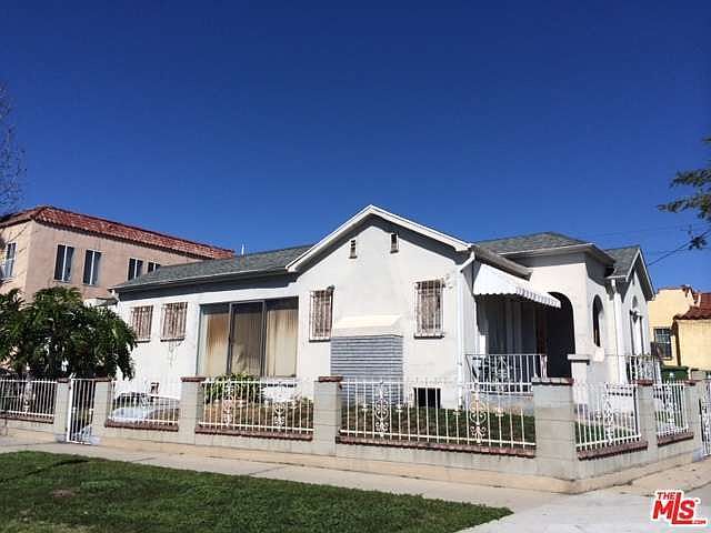 2nd image of 2025 S Orange Dr