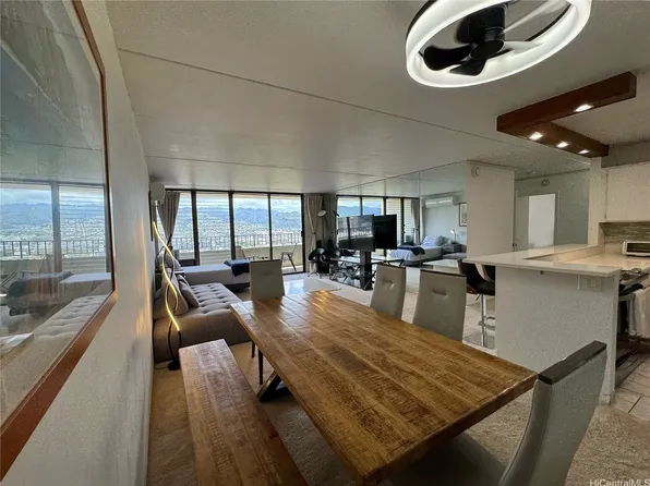 2240 Kuhio Ave APT 3401, Honolulu, HI 96815