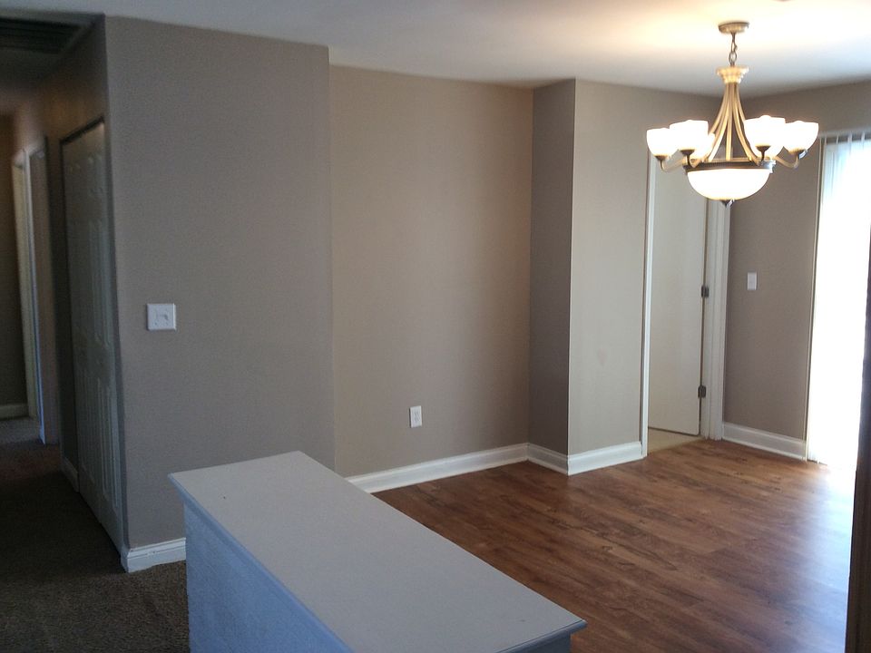 2nd image of 2553 Haverknoll Dr