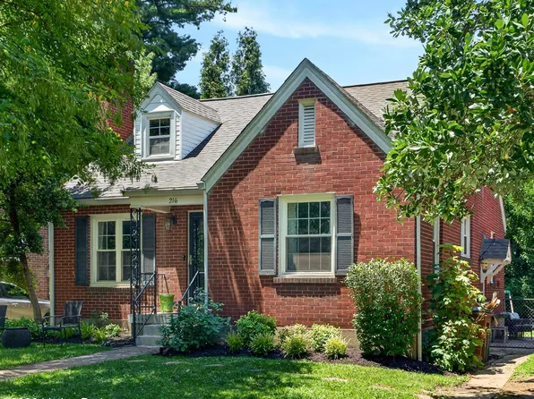216 Brown Ave, Saint Matthews, KY 40207