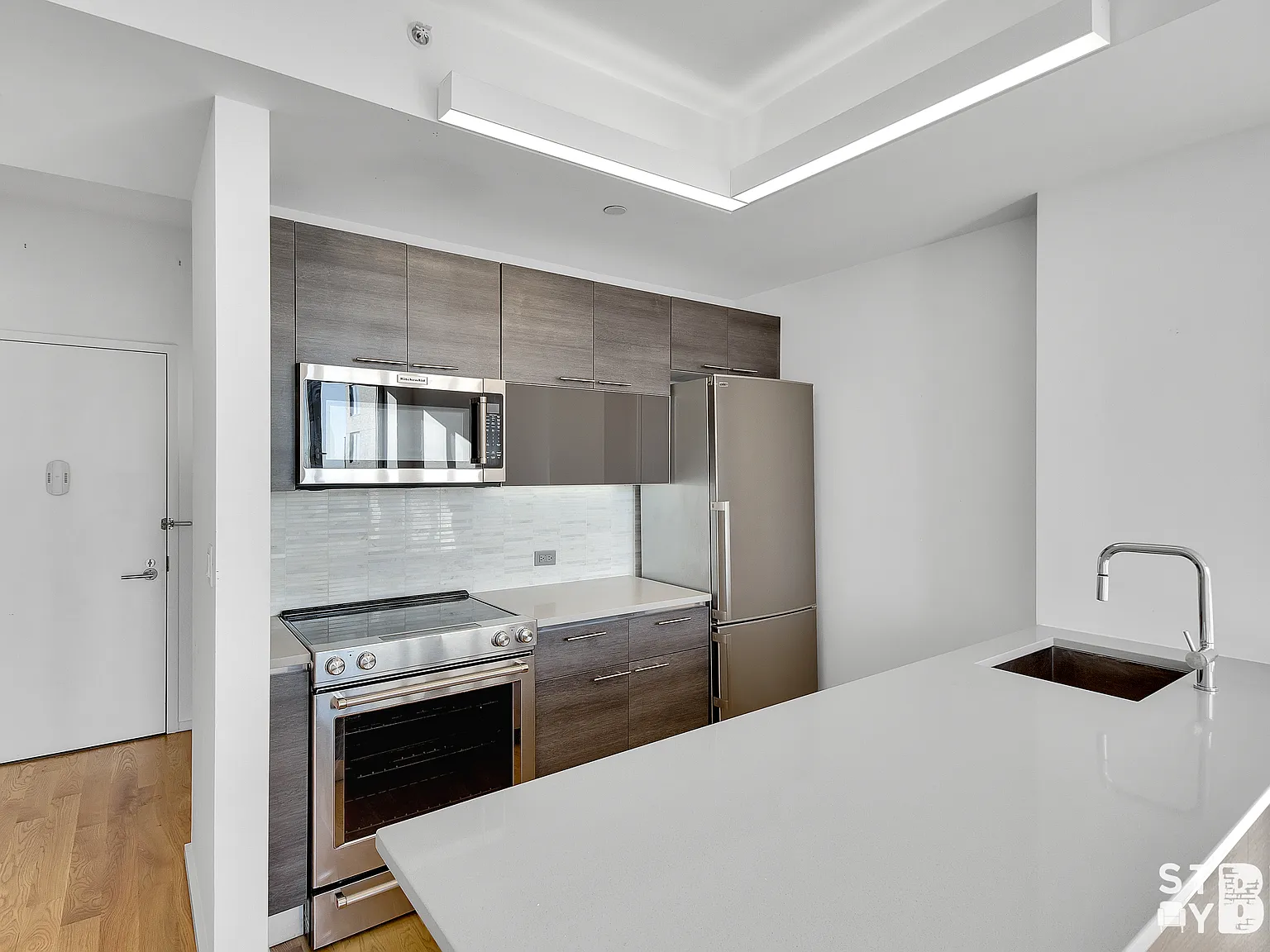 172 Montague Street — Photo 3