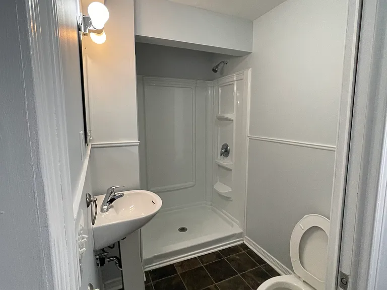 62 Holton Ave S — Photo 7