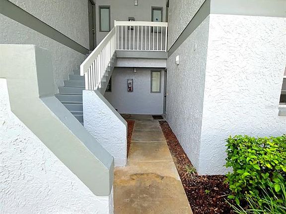 3rd image of 567 Midway Trak APT H104