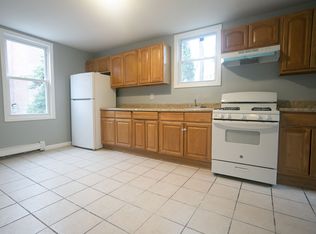 21 Chapman Pl APT 2, Irvington, NJ 07111