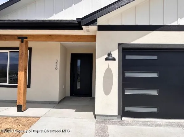 326 W 30th St, Rifle, CO 81650