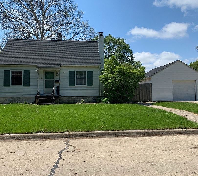 2nd image of 1405 Winding Ln