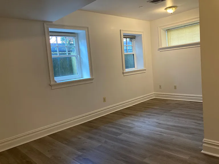320-322 Mill St #1 — Photo 5