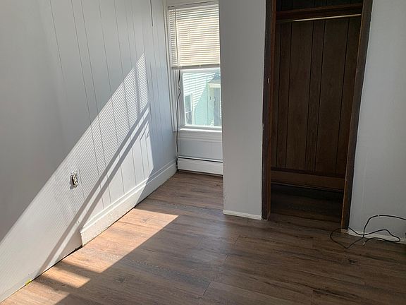 5th image of 140 Lincoln Ave Floor 2