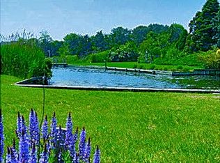 43 Little Neck Rd, Southampton, NY 11968