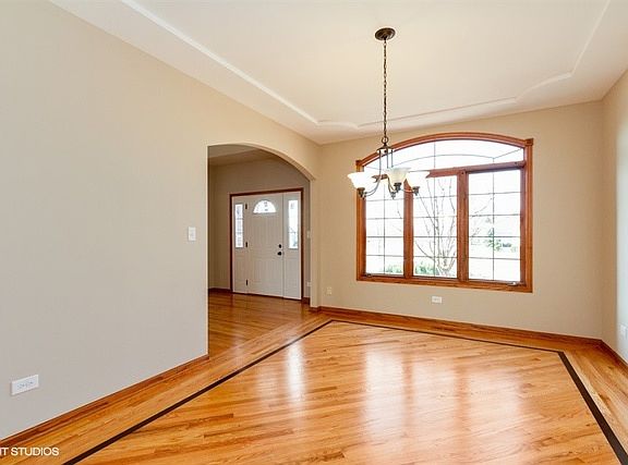 2nd image of 8316 Brookhaven Dr