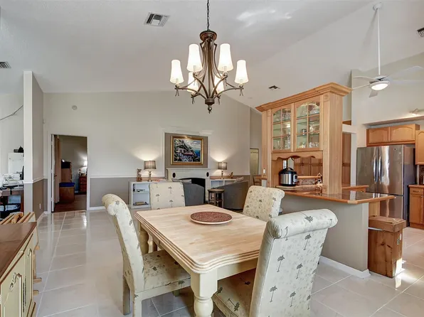 3874 Dafilee Circle, West Palm Beach, FL 33417