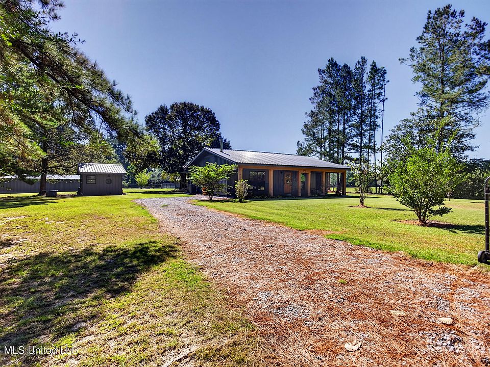 1st image of 646 Stump Texas Rd