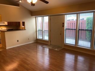 2523 Shady Ridge Dr, Bedford, TX 76021