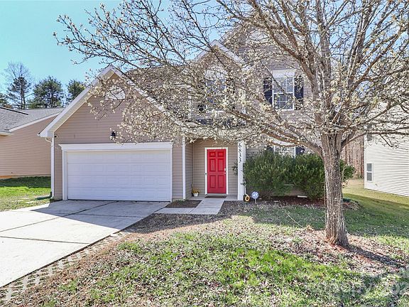 3rd image of 6833 Goldenwillow Dr
