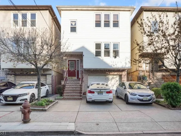 80 Van Buren St, Newark City, NJ 07105