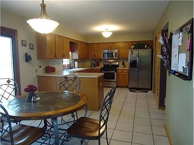 5th image of 951 Wildwood Dr