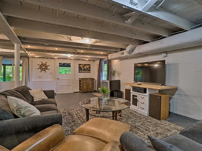 328 River Dr — Photo 23