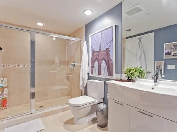 495 Brickell Ave APT 5104, Miami, FL 33131