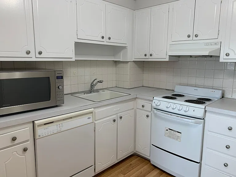 269 Harvard St #40 — Photo 5
