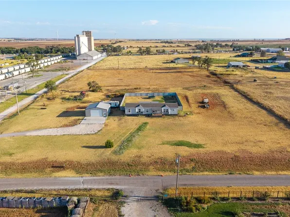 619 N 16th St, Thomas, OK 73669