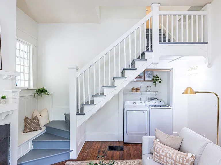 1206 Mansfield Ave NE #B — Photo 3