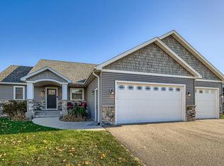 1517 Squirrel Way, New Richmond, WI 54017