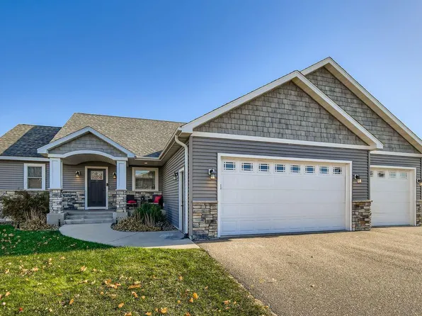 1517 Squirrel Way, New Richmond, WI 54017