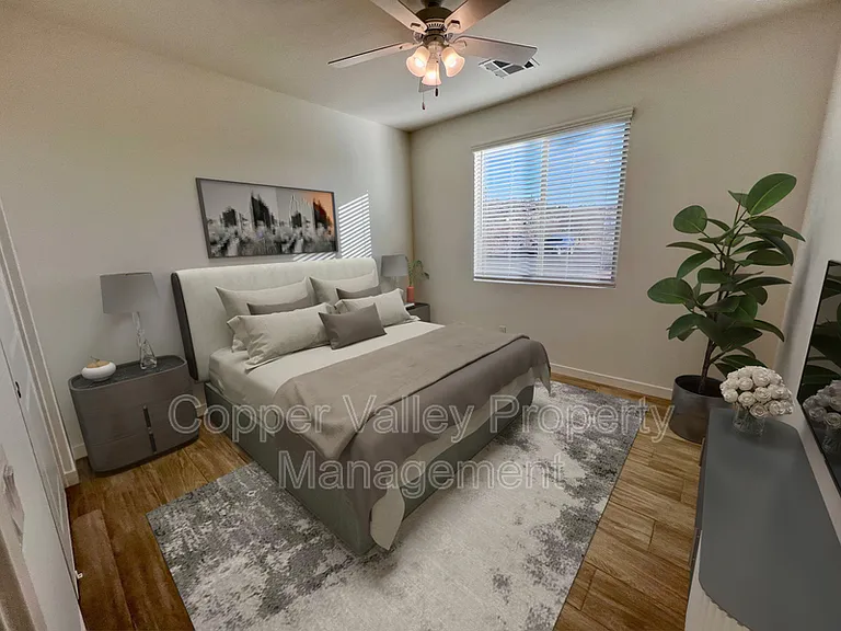 812 E Irvine Rd — Photo 14