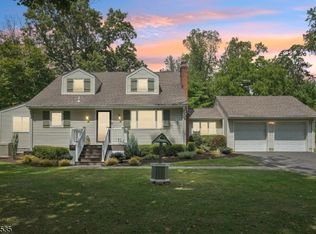 153 South Rd, Chester, NJ 07930