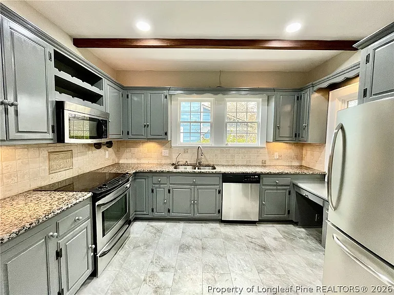 1312 Summit Ave — Photo 6