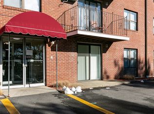 10 Wrentham Rd APT 212, Worcester, MA 01602