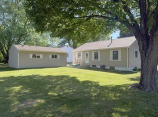 214 N 15th St, Estherville, IA 51334