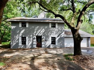 820 Parr Ln, La Marque, TX 77568