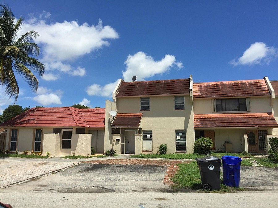 1st image of 1371 Seaview Dr