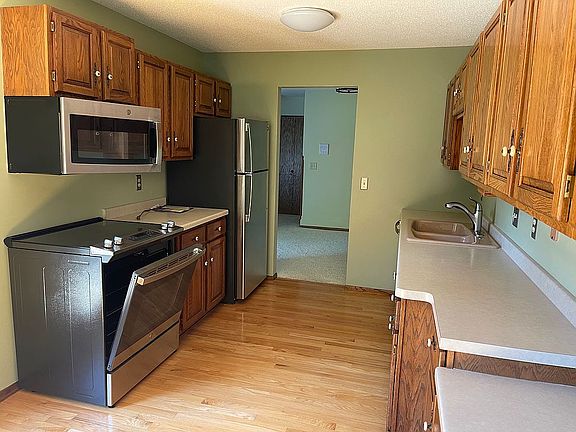 2nd image of 14428 Fairway Dr #0