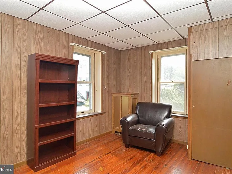 101 W Franklin St — Photo 20