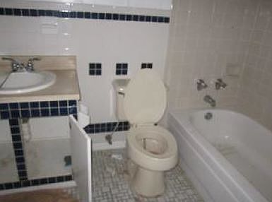 2nd image of 5916 Deerfield Pl