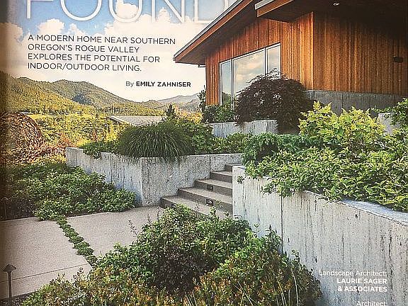 360 degree view from hilltop