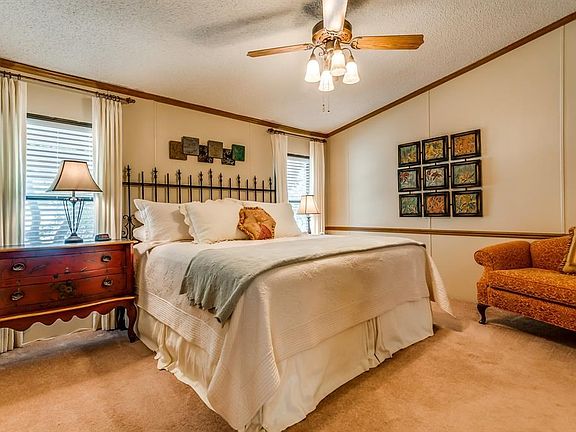 3rd image of 278 Kennon Cir