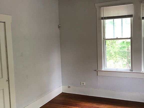 Front bedroom.