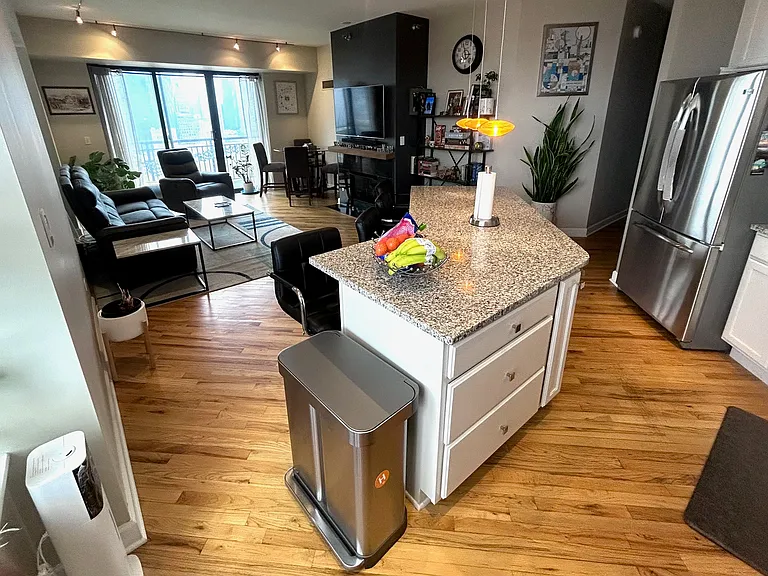 41 E 8th St #2807 — Photo 8