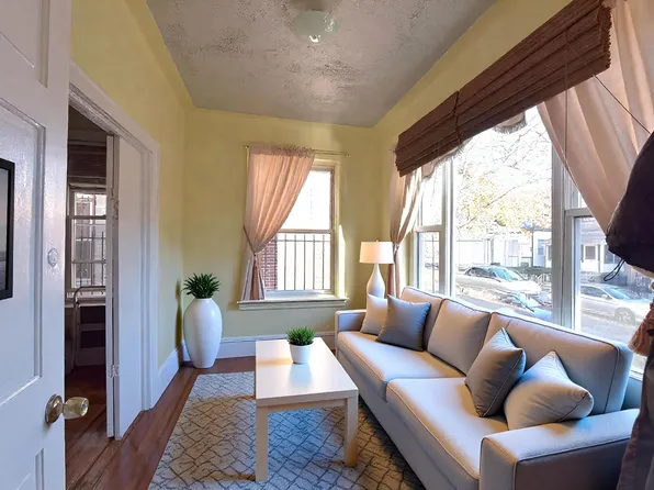 91 Webster Avenue image 2 of 13