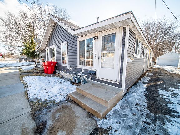 5th image of 716 9th St SE