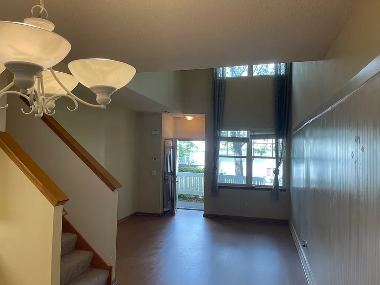 1725 Countryside Dr — Photo 6
