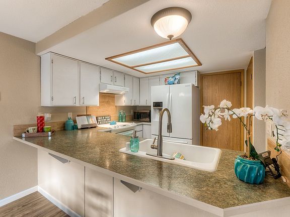 3rd image of 6105 Carmel Ln SE