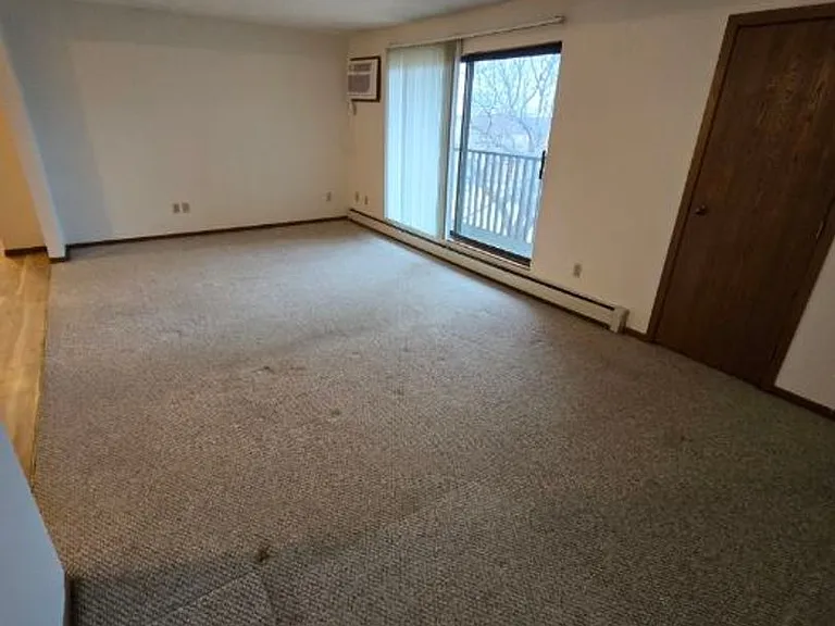 139 Riverview Dr — Photo 9