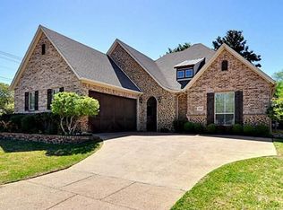 5918 Saint Ives Ct, Arlington, TX 76017