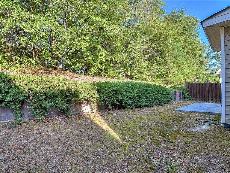2909 Aylesbury Dr — Photo 36