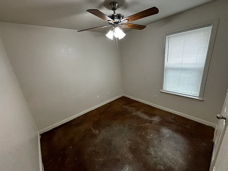 507 E Zenith Ave #A — Photo 15