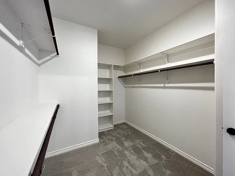 5302 Kilyn Ct — Photo 9